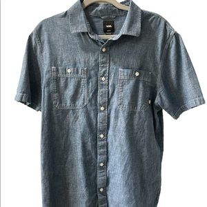 Vans Men's Carlow Short Sleeve Button Down- Medium Classic Fit